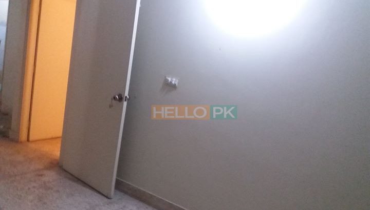 DHA PHASE 5 TAUHEED COMMERICAL FLAT 2BEDROOMS for rent