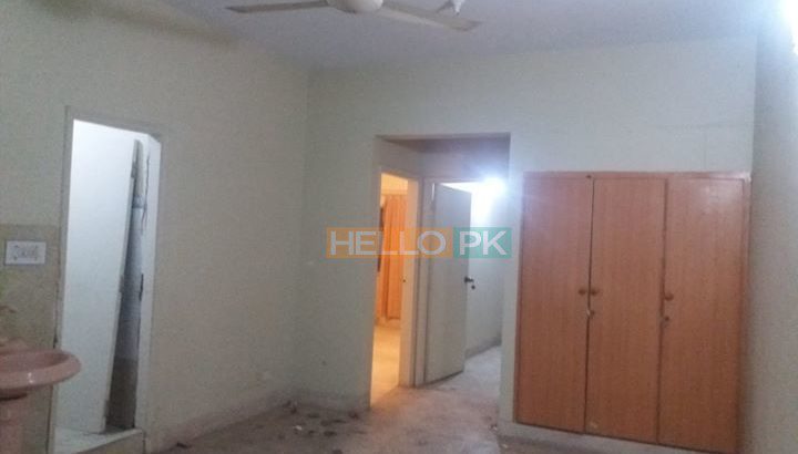 DHA PHASE 5 TAUHEED COMMERICAL FLAT 2BEDROOMS for rent