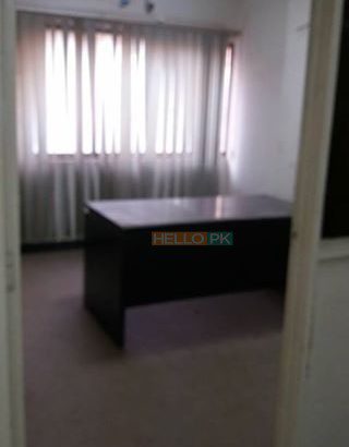 Office main shahrah e Faisal commercial building 1000 sq ft available for rent