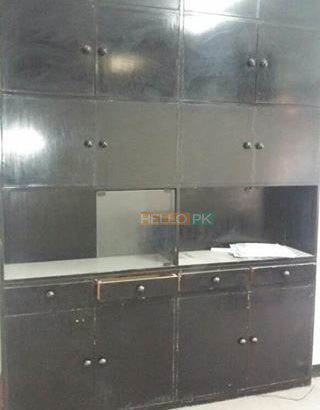 Office main shahrah e Faisal commercial building 1000 sq ft available for rent