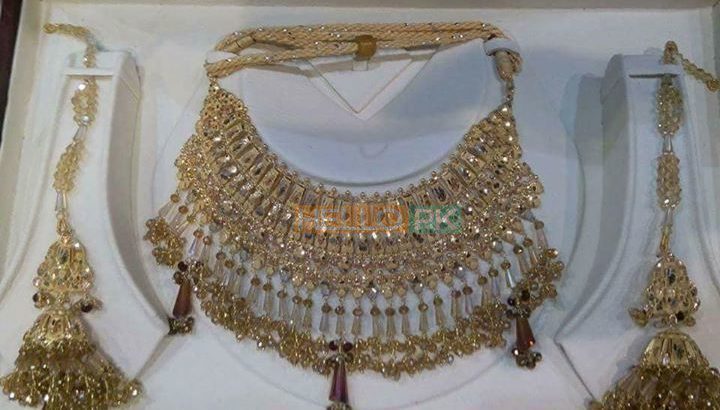 Gold bridal sets Karachi