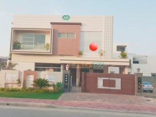 1 kanal corner Brand new house for sale Bahria town Lahore