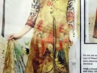 Replica suits in Multan