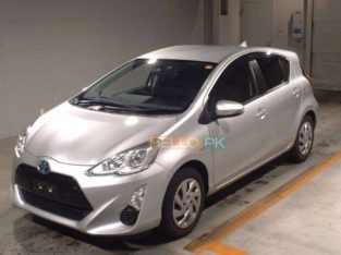 Toyota Aqua 2015 ,Key start,ABS,PW,PS,64542 KM,Grade 4,Arrival At Karachi Port