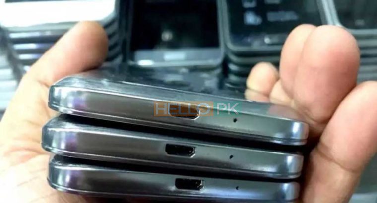 Samsung Activ Se W750V OS WINDOW,Display 5inch | CAM 13Mg | RAM2GB | ROM16 | Rs 7,500