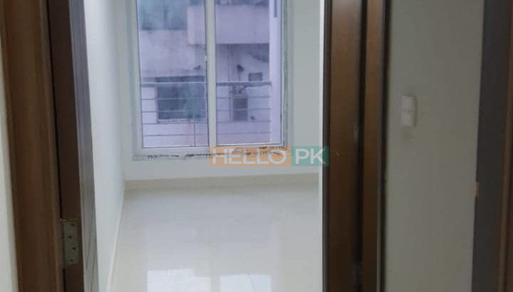 3 Bed Drawing Dinning T.V Lounge Lift Car Parking Bungalow Facing Building Brand New 1600 sqft