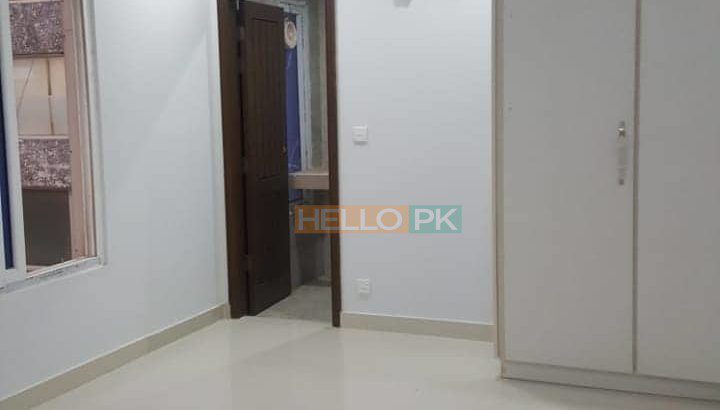 3 Bed Drawing Dinning T.V Lounge Lift Car Parking Bungalow Facing Building Brand New 1600 sqft