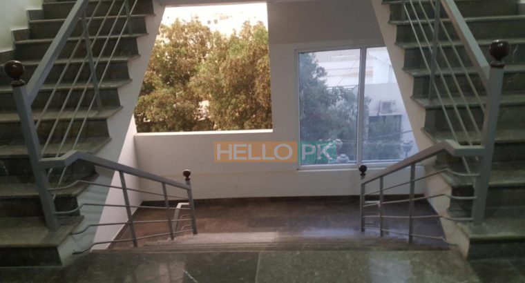 3 Bed Drawing Dinning T.V Lounge Lift Car Parking Bungalow Facing Building Brand New 1600 sqft