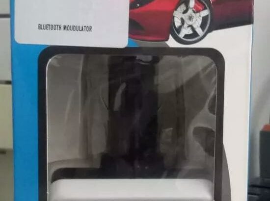 Bluetooth car kit,FM modulator.Noise reduction and echo cancellation