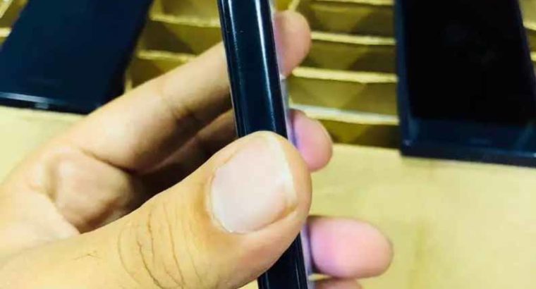 Sony X Compact Finger Print.23Mg Back 13Mg Front Camera 3GBRam 32GB Storage