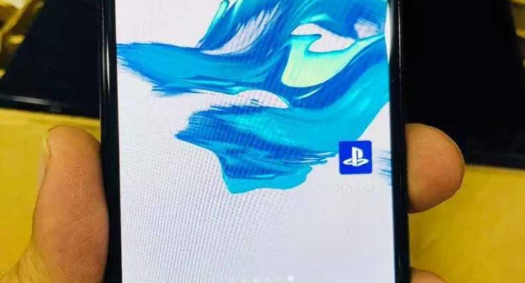 Sony X Compact Finger Print.23Mg Back 13Mg Front Camera 3GBRam 32GB Storage