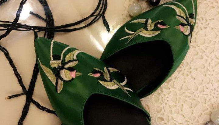 Best quality shoes for sale 30% off.Delivery Available.order now
