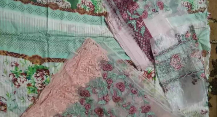 Super Quality Lawn suit Different Price brand and replica suit