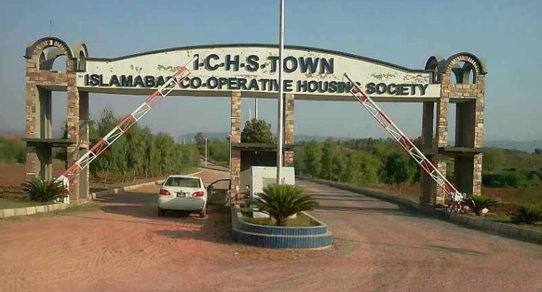 ICHS ! 5,10 marla plots on easy installment & cash near CPAK & new isb airport.