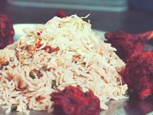 Chickin biryani,karhai,rabri,taftan,nan,salad,raita, mirch salun,began salun,200 pr head