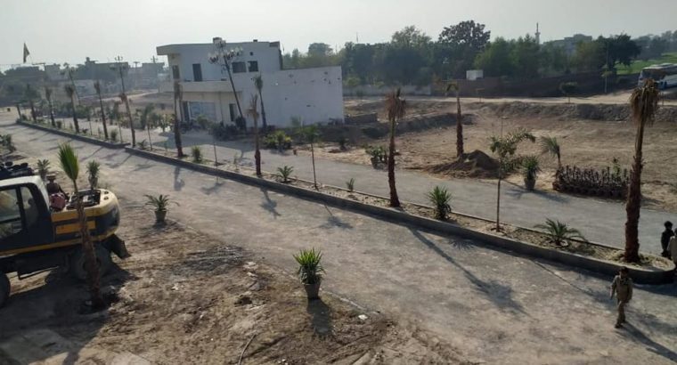 Best time for investment.8 marla plot for sale 44 foot frount Rs 18 lac