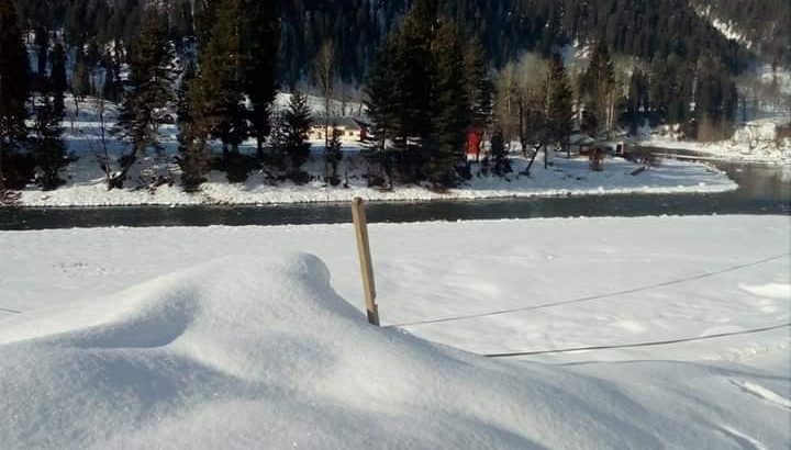 Full Adventure 3 Days Snowy Trip To Neelum Valley For Honeymoon,Families and Friends.