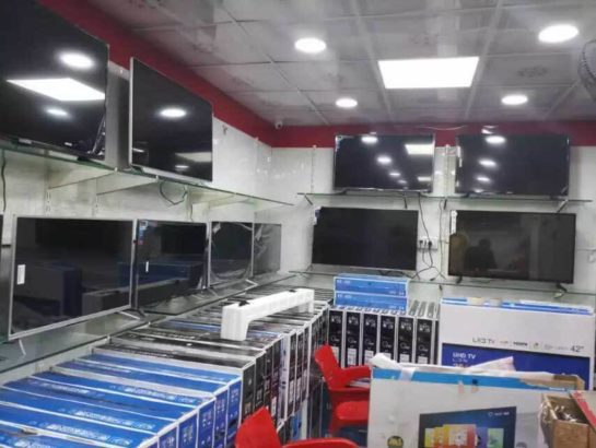 32 Inch Samsung Android Led Brand New Box Pack.1 Year Warranty