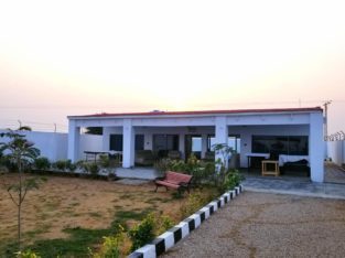 FARM HOUSES ; Plots Land on installments on Motorway M-9 Super Highway