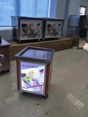 Pain Roll Ice Cream Machine