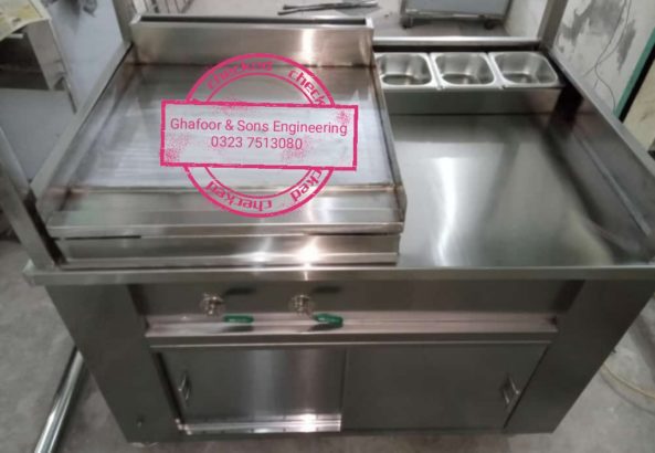 Burger Station with hot plate