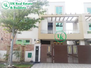 10 Marla Brand New House is available For Sale in Bahria Town Lahore