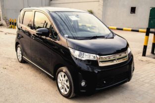 Mitsubishi Ek Custom 660CC Automatic Hasil karen Asaani Sy