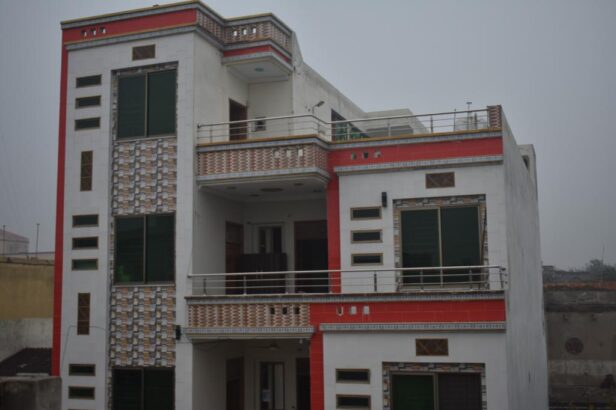The Luxury Girls Hostel In Lahore