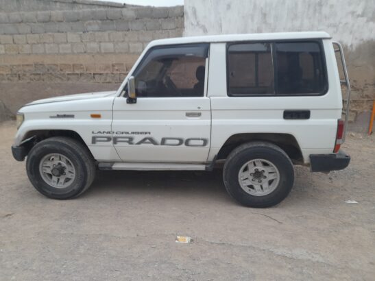 TOYOTA LAND CRUISER PRADO 1990 MODEL