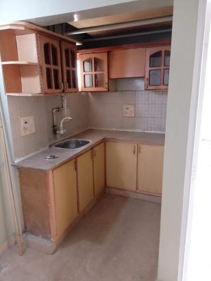 Flat 2 BED Lounge with Roof Terrace in Gulistan e Jauhar