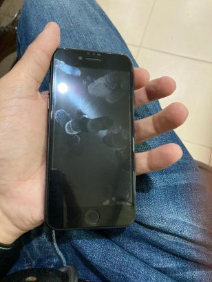 Iphone SE 2020 (64GB) PTA Approved