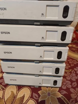 Multimedia projectors for sale Karachi
