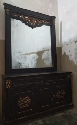 Dressing table for sale
