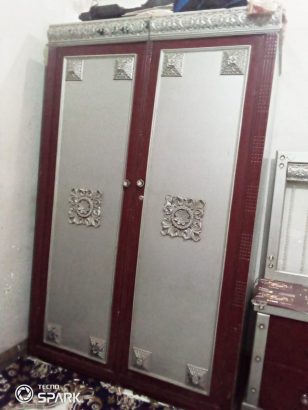 Bed, side tables , dressing, showcase, almirah