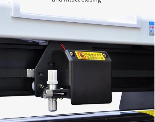 Cutting Plotter HK 1400