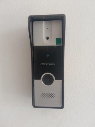 HIK VISION VIDEO DOOR PHONE DS-KIS204T