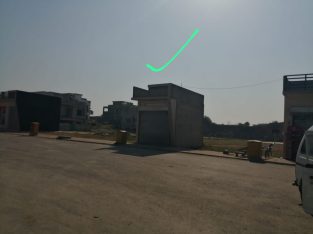 commercial shop for Sale