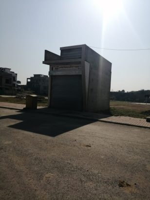 commercial shop for Sale