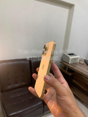 Latest iPhone Models Available at Main Mobile By Atif Lahore