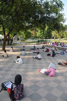 Female cook/ waiter required for restaurant in Ayub Park.