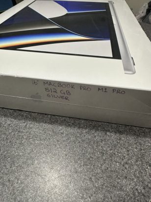 Apple MacBook Pro 16 512GB SSD 16GB M1 Pro MK183LL A A2485 N