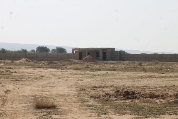 LAND : Plots on installments for Sale before Bahria Town KHI