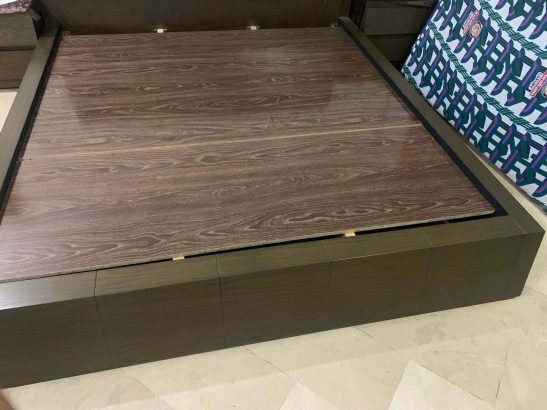 Master bedroom set including 2 side racks & a dressing table