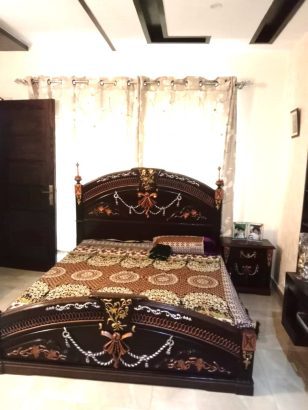 10 Marla house for sale in DHA Phase 8 Eden City