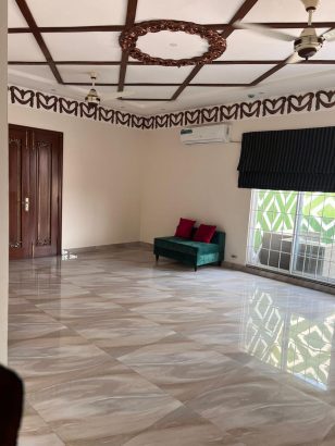 1 Kanal upper portion for rent in DHA Phase 8 Ex Air Avenue