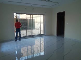 1 Kanal full basement house for rent in DHA Phase 3