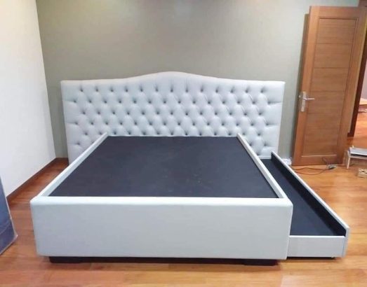 KING SIZE BED