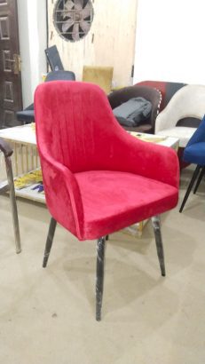 CAFE’S RESTAURANT LIVING ROOM FURNITURE AVAILABLE FOR SALE