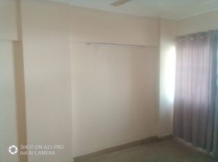 Room available on rent for ladies in Clifton Block 2 Karachi