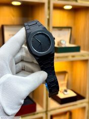 Men’s Carbon Fiber Quartz Watch with Chain Strap – 1 Pc